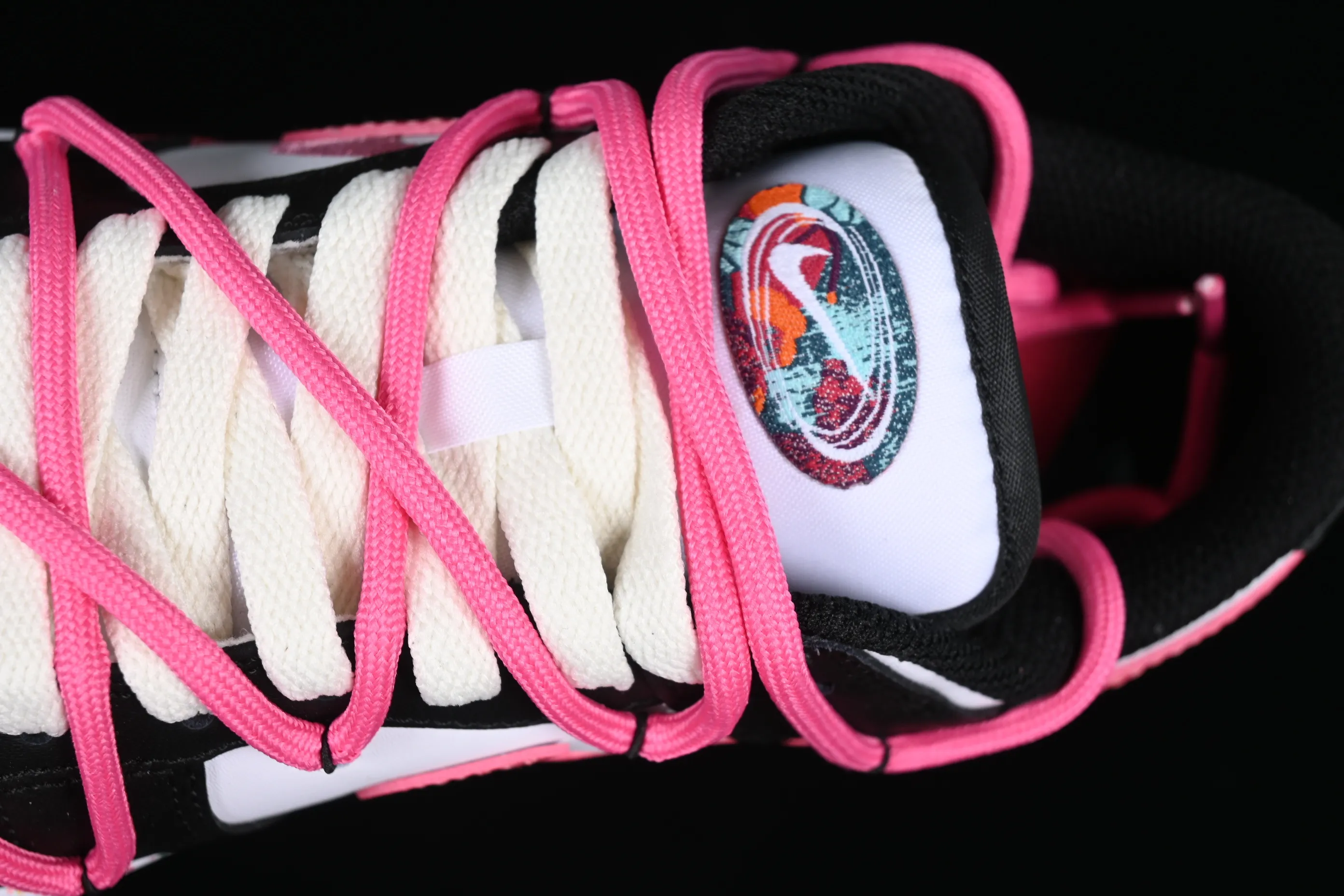 All Categories Nk SB Dunk Series Nk SB Dunk Low Low-top sneakers J version Nk Dunk Low "Multi Color" Vibrant three hooks Customized version of deconstructed strap casual sneakers FD4623-131